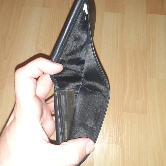 Fina Genuine Leather Black Wallet - Picture 4 of 7